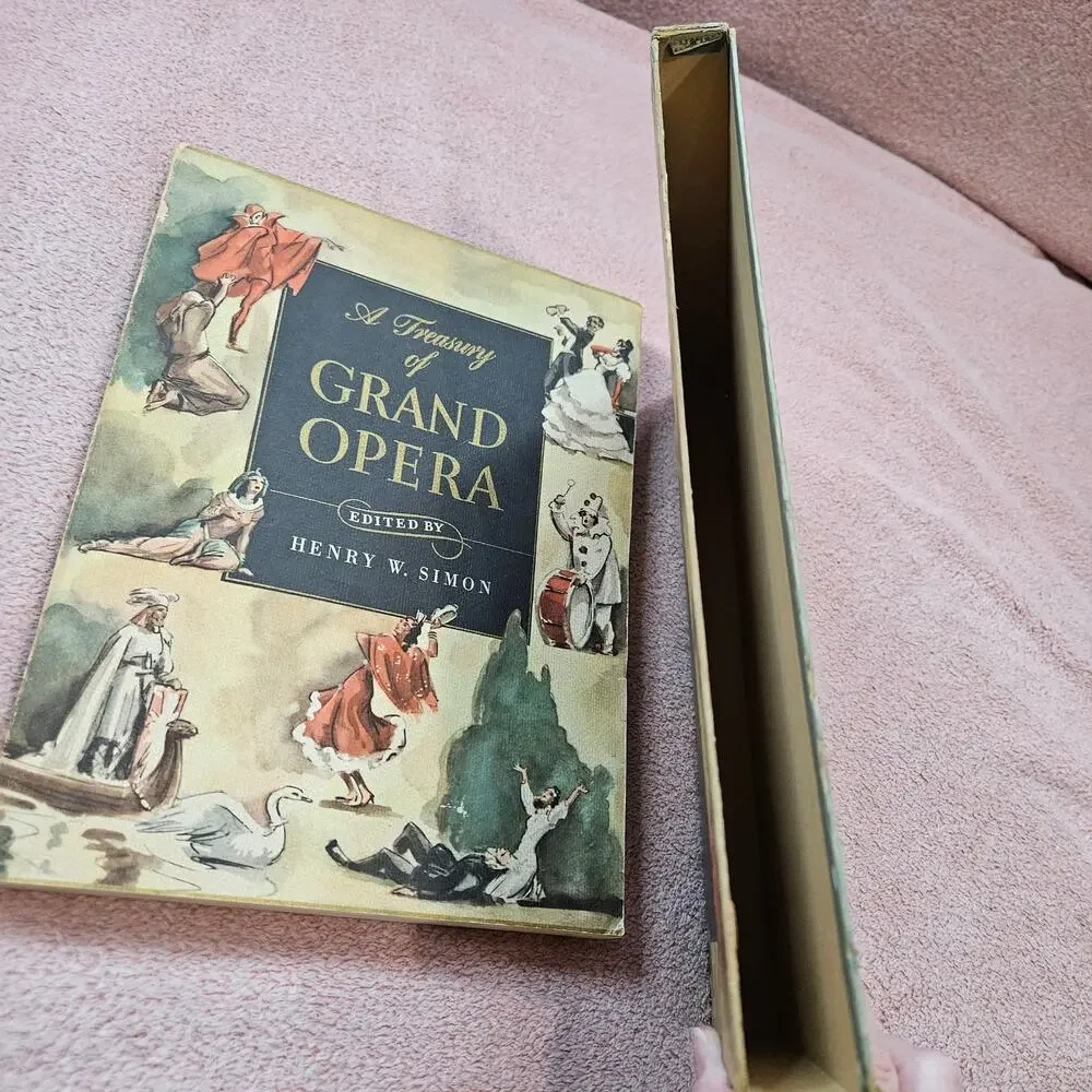 Vintage 'A Treasury of Grand Opera' edited by Henry W. Simon (1946) w/ slipcase